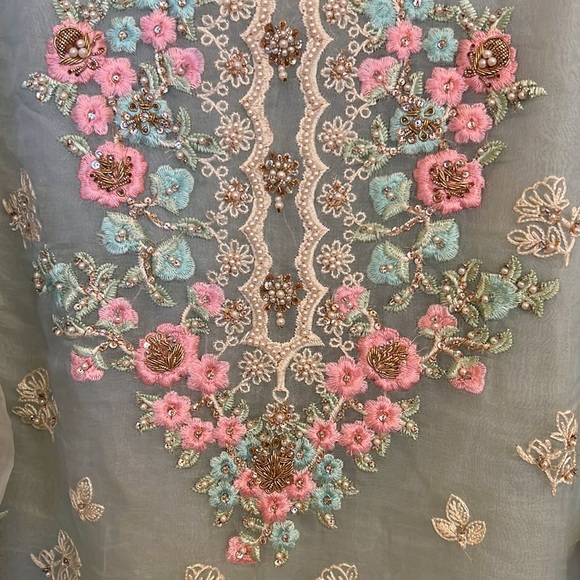 Agha Noor Shirt - Pakistani - Eid - Size Medium - Picture 4 of 4